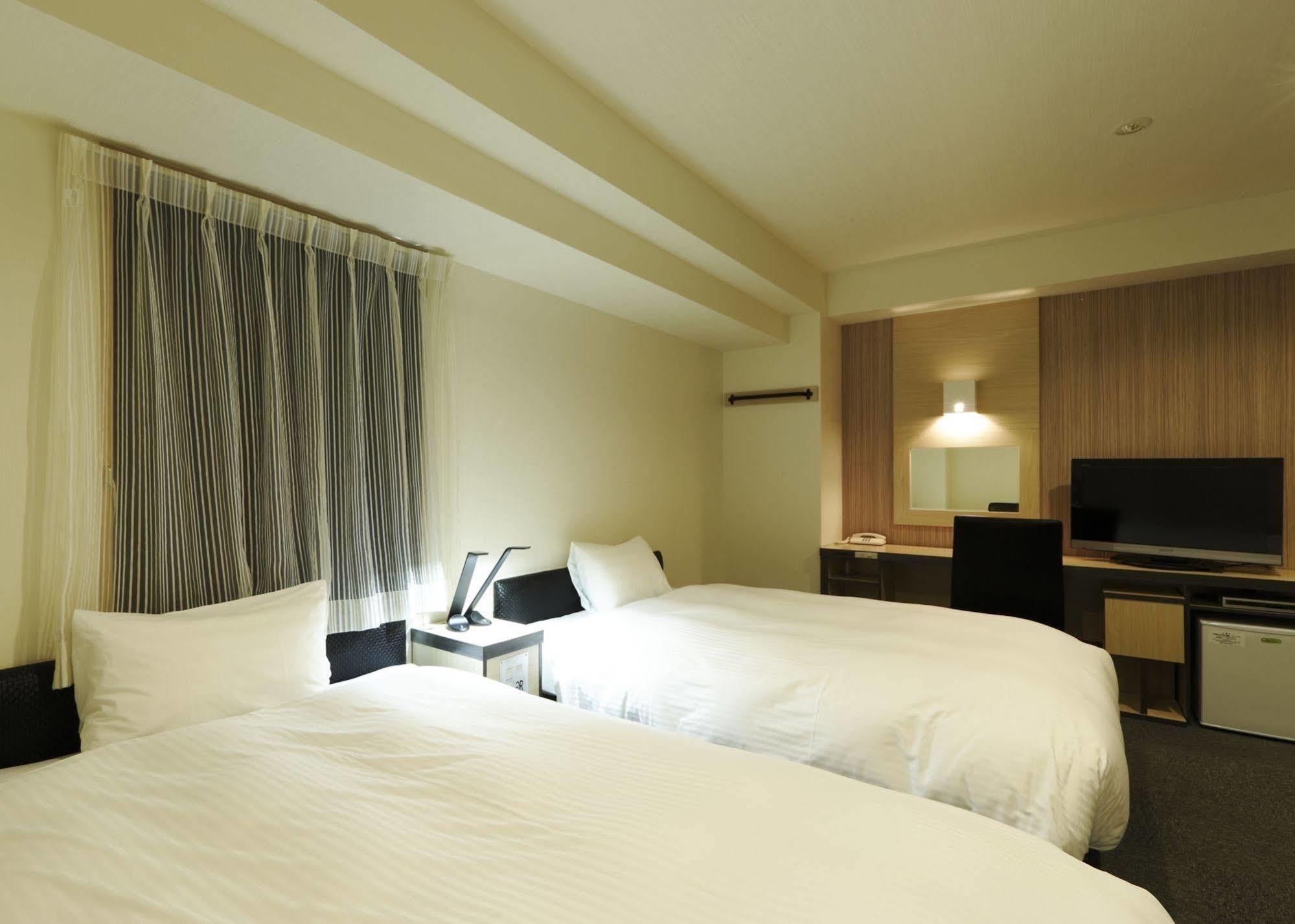 Green Rich Hotel Osaka Airport 이케다 외부 사진
