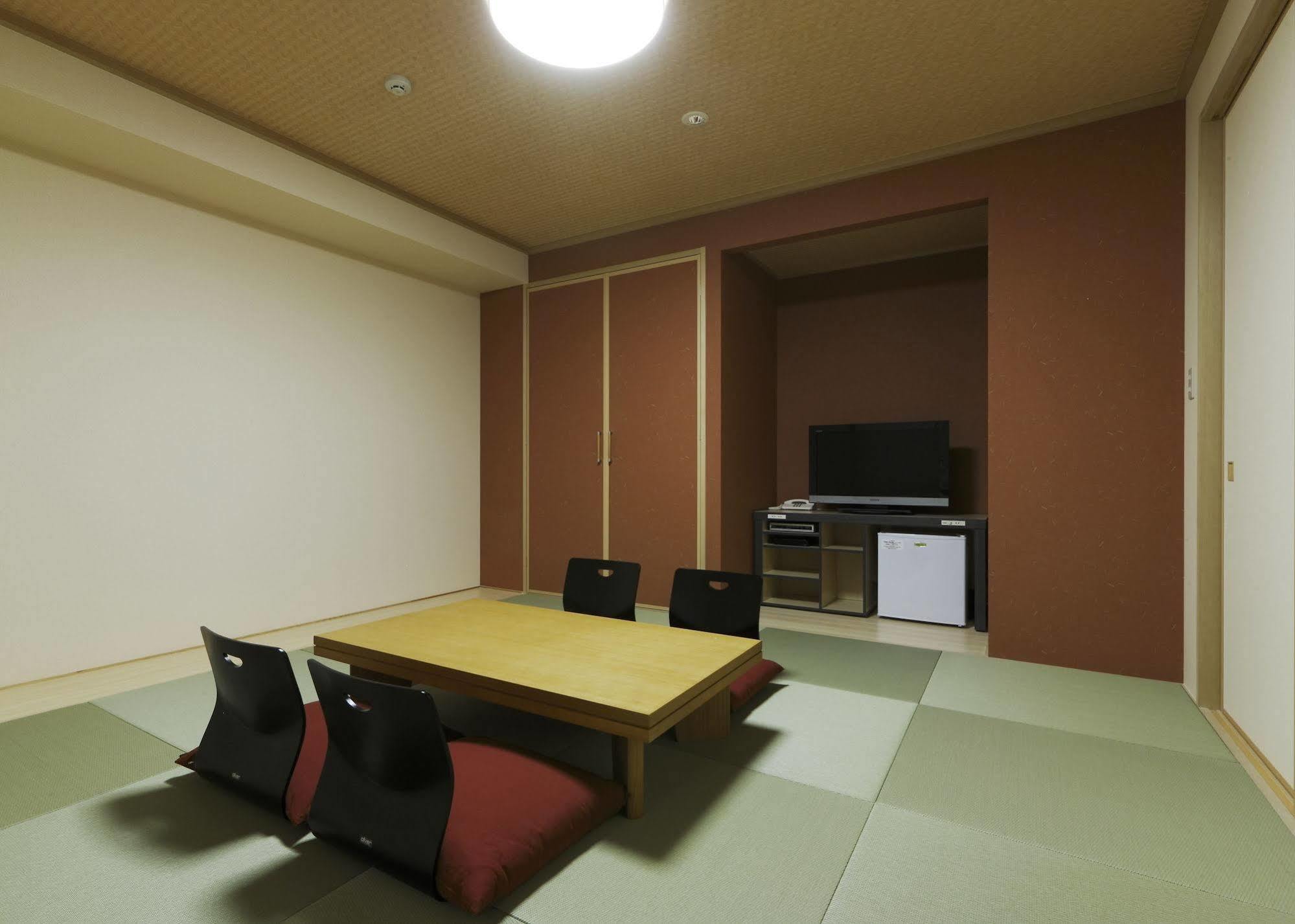 Green Rich Hotel Osaka Airport 이케다 외부 사진